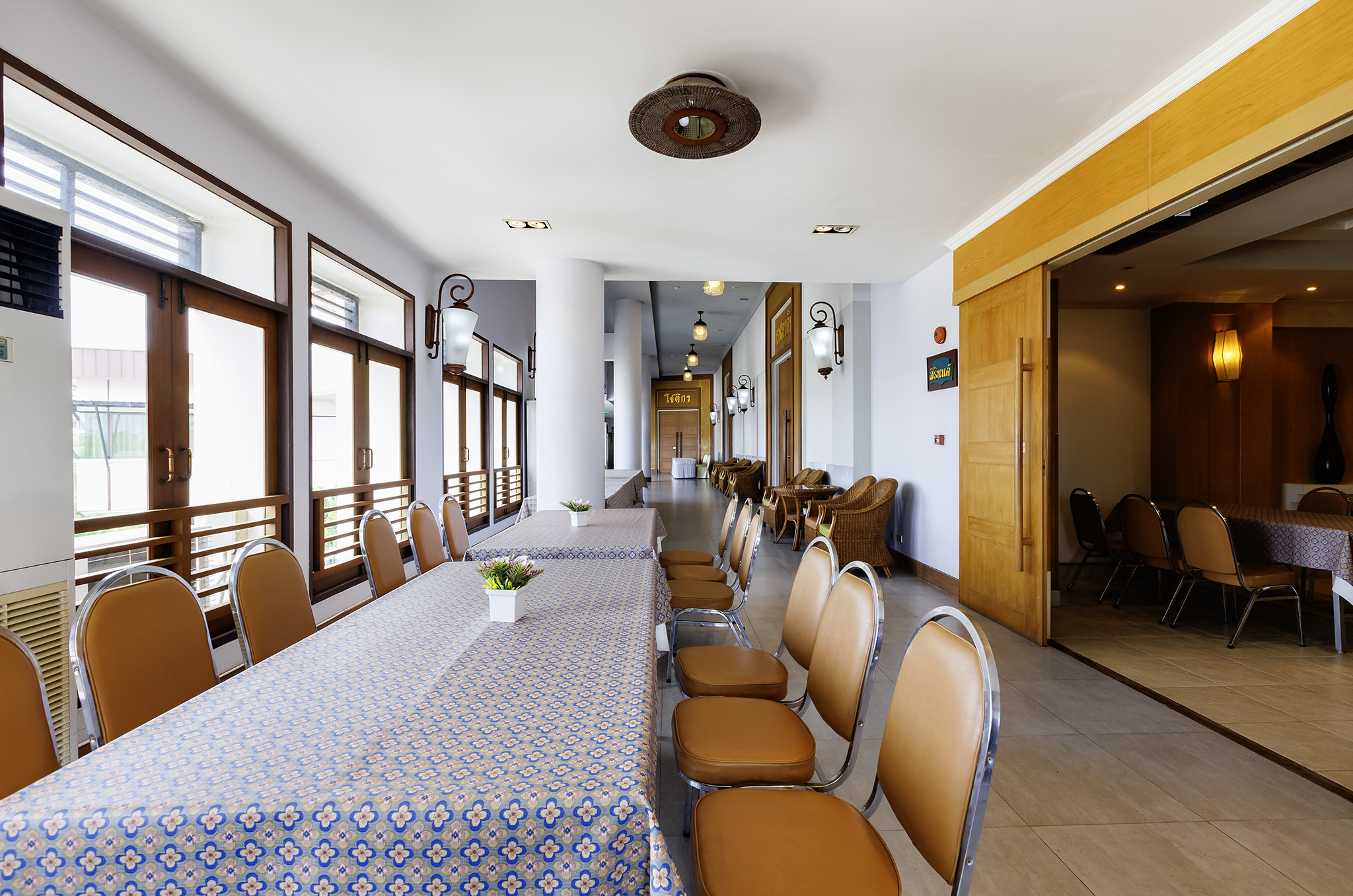 Central Place Hotel Meeting & Seminar 18