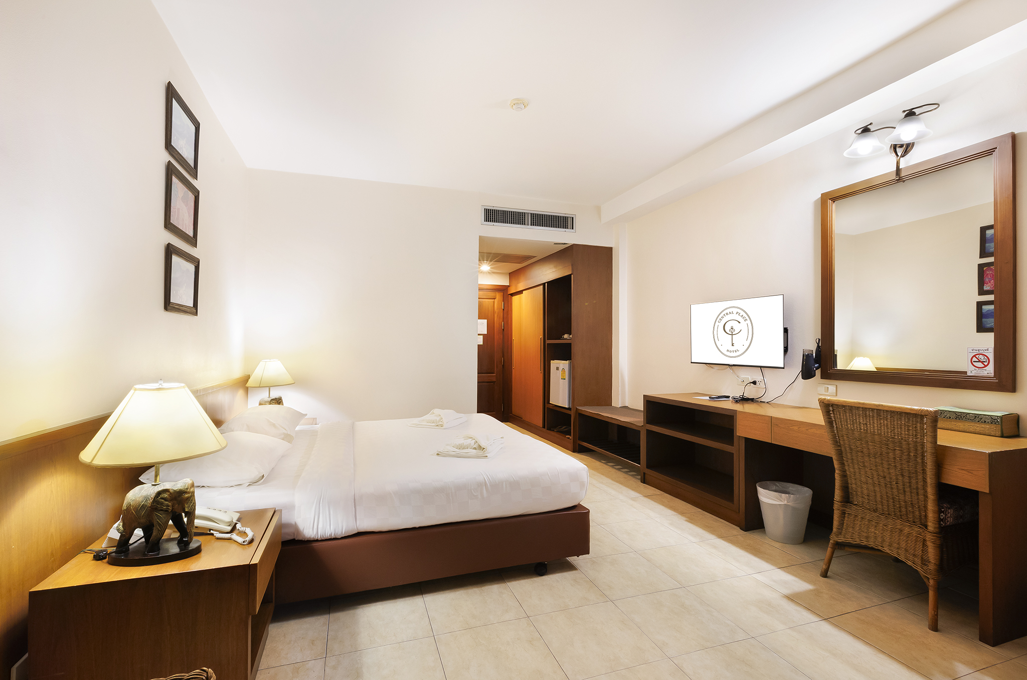 Central Place Hotel Guest Room 22